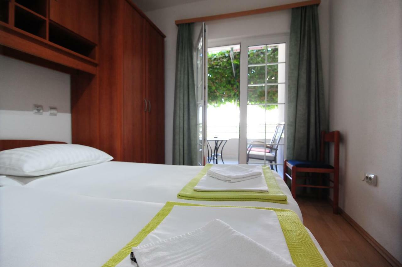 Milic Apartments Makarska Exterior photo