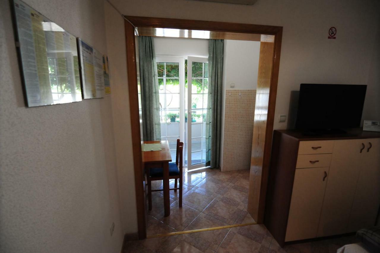 Milic Apartments Makarska Exterior photo
