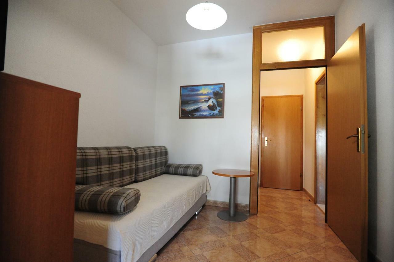 Milic Apartments Makarska Exterior photo